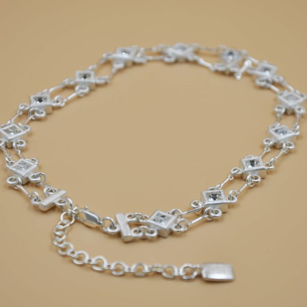 Ethereal Links Bracelet