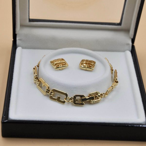 Initial Letter Bracelet and Earrings  Set - Image 2