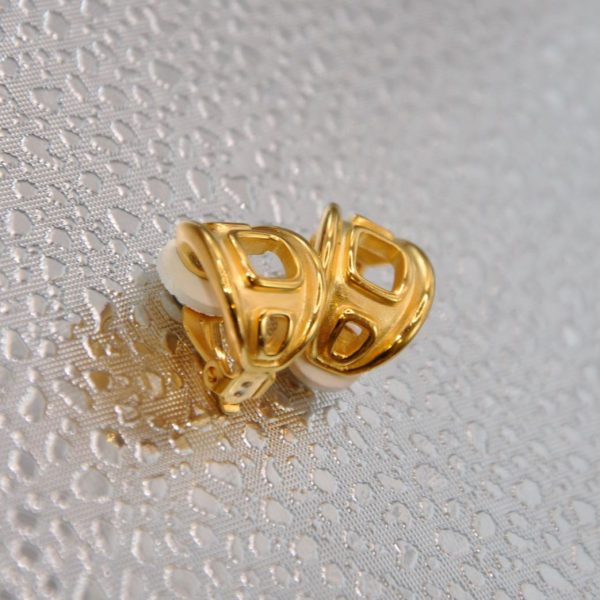 Twisted Radiance Studs Earrings - Image 2